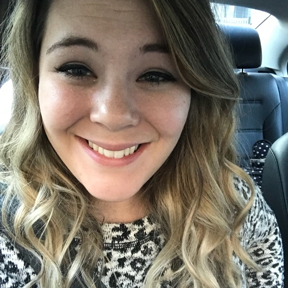 Meet your Posher, Julia